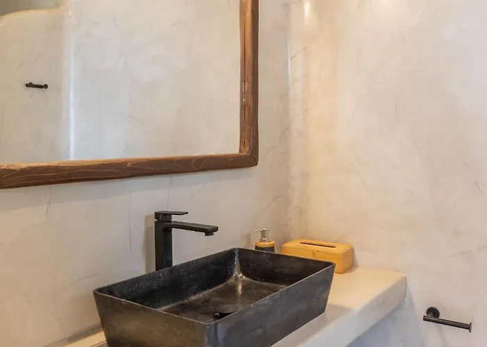 Mykonos 3 Bedroom Luxury Private Pool Views Villa Fanari (Mykonos)